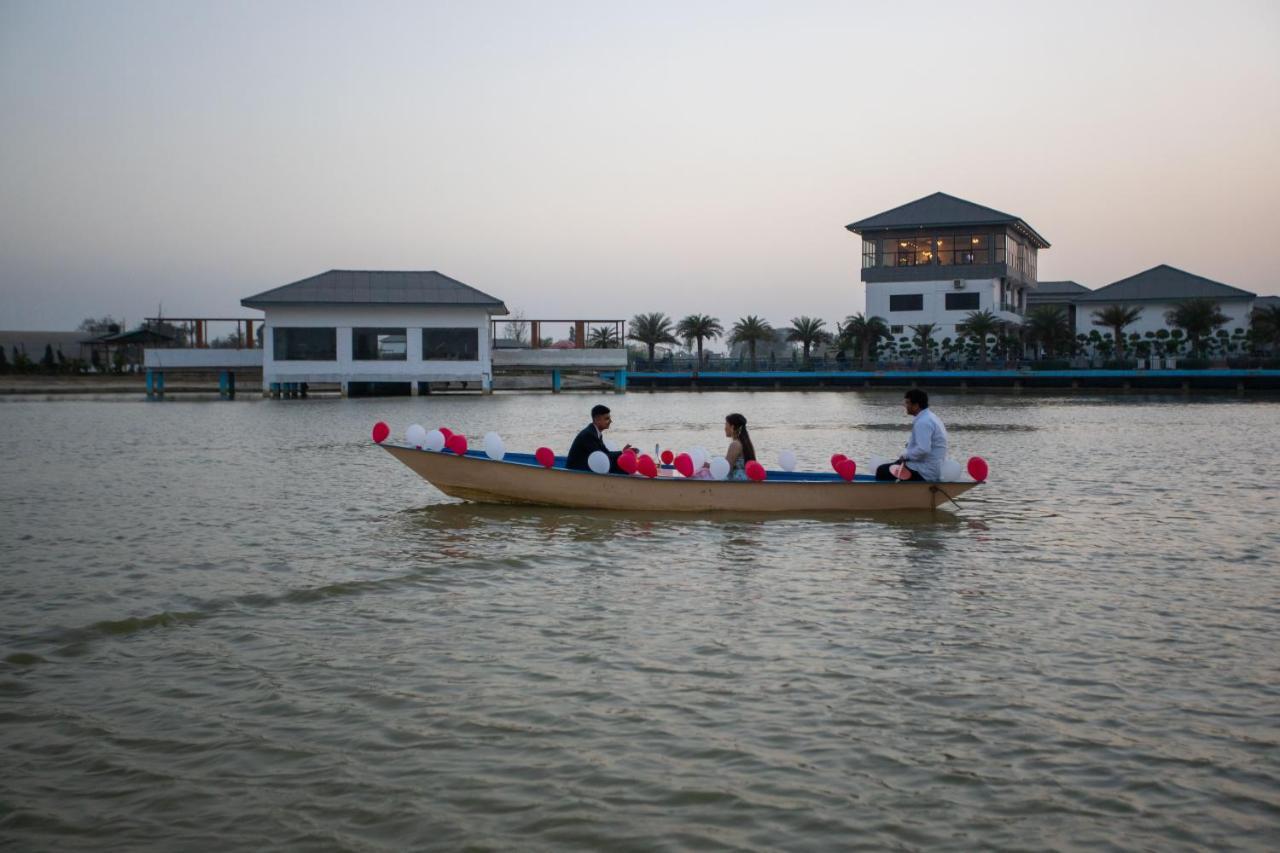 Lumbini Palace Resort ภายนอก รูปภาพ