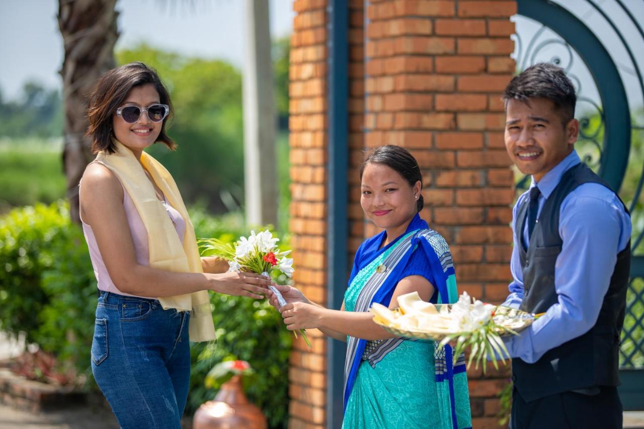 Lumbini Palace Resort ภายนอก รูปภาพ